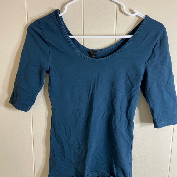 Top - Picture 3 of 4